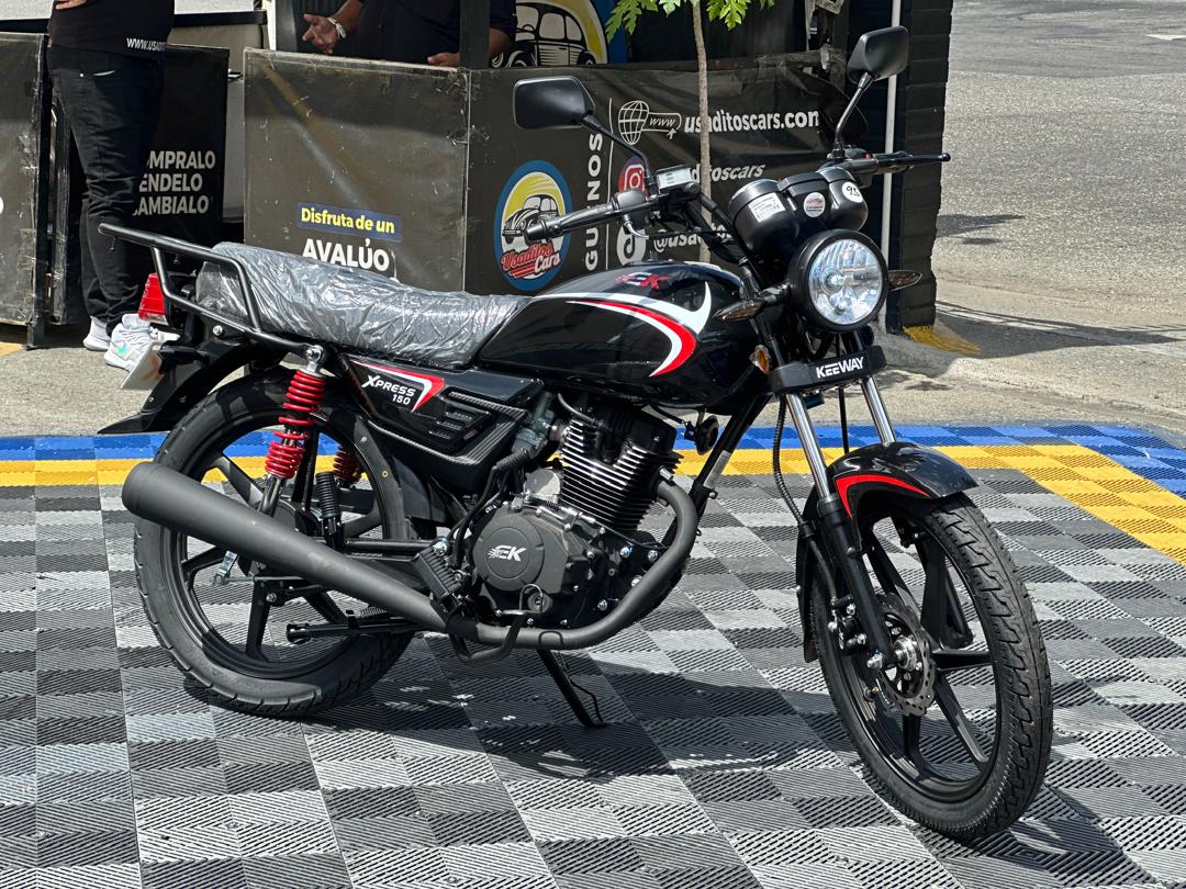 EK XPRESS 2026 NEGRO