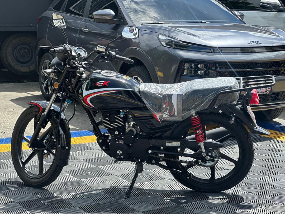 EK XPRESS 2026 NEGRO