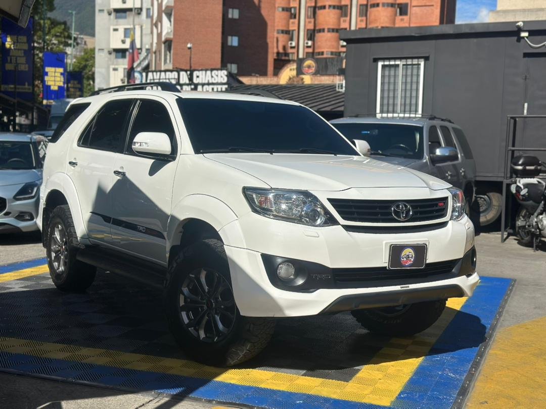 Toyota Fortuner Trd Sportivo 2019 Blanco
