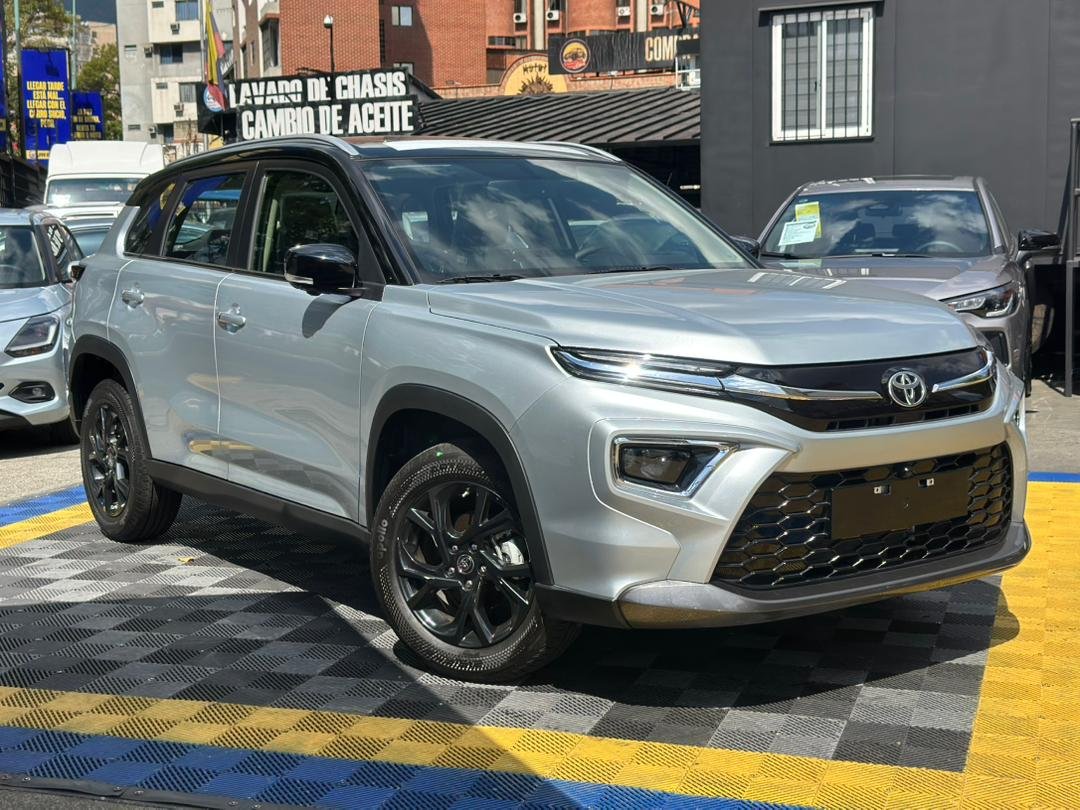 Toyota Urban Cruiser 2025 Plata