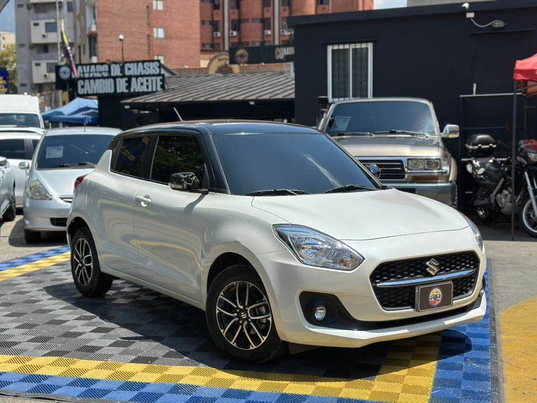 Suzuki Swift 2024 Blanco