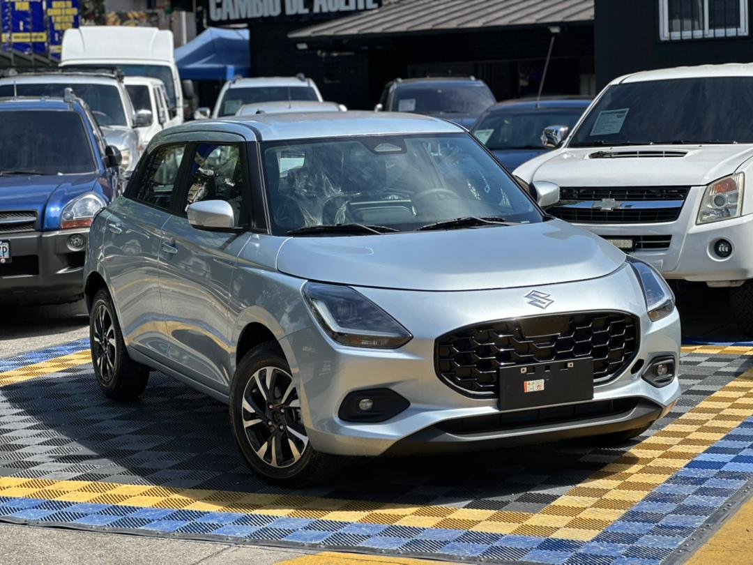 Suzuki Swift 2026 Plata