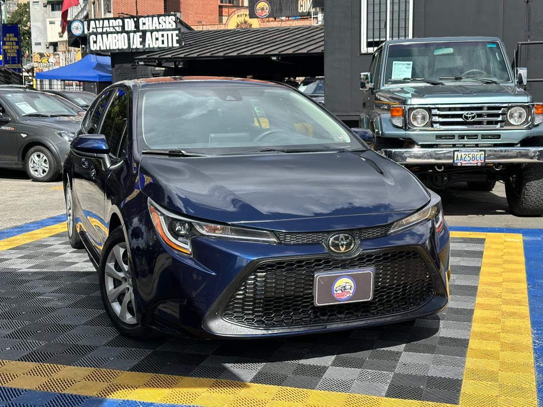 Toyota Corolla Le 2021 Azul
