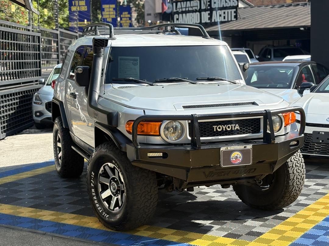 Toyota FJ Cruiser 2008 Plata