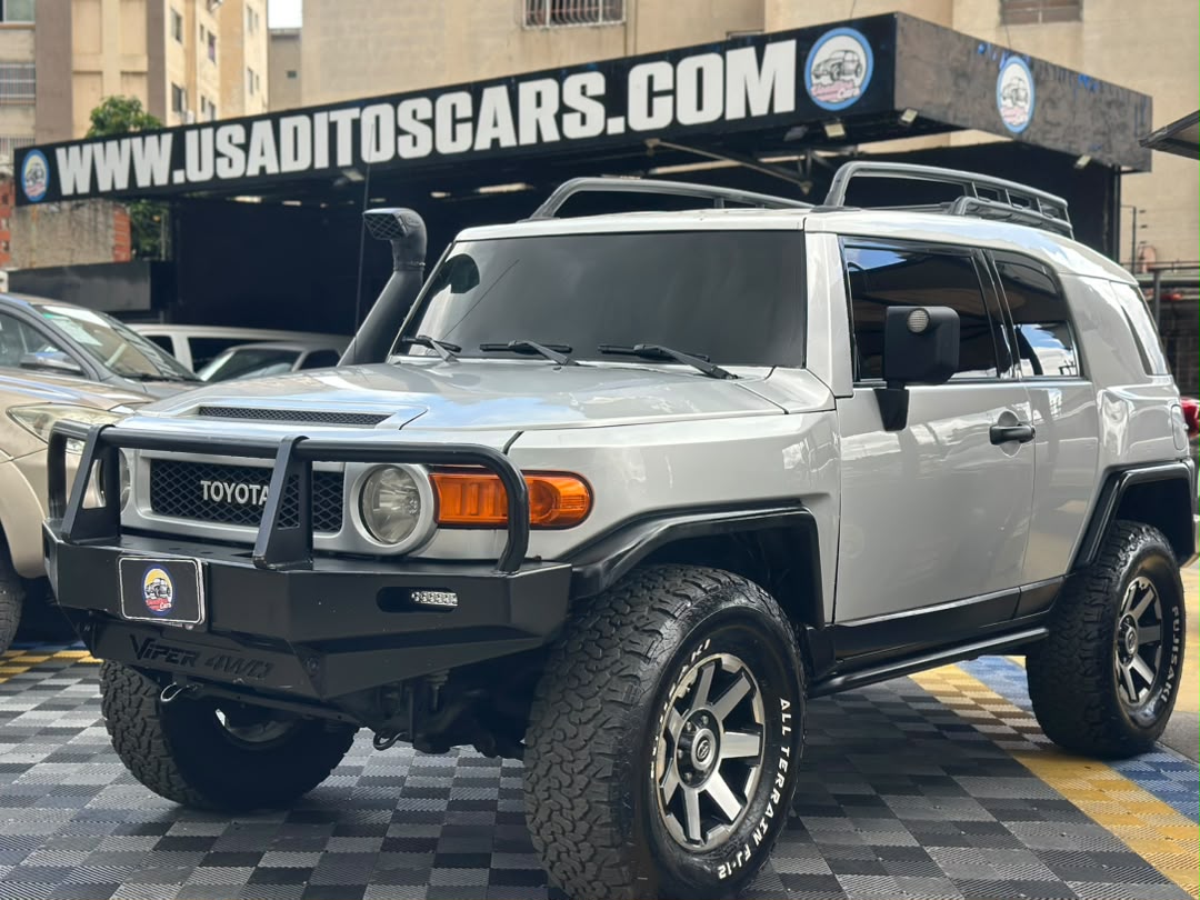 Toyota FJ Cruiser 2008 Plata