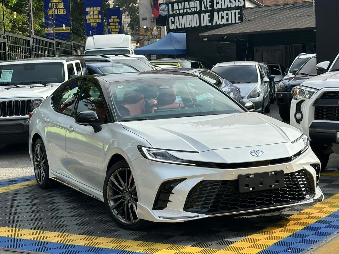 Toyota Camry 2026 Blanco