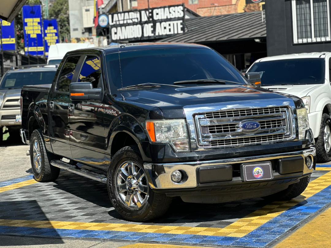 Ford F-150 Xlt 2014 Negro