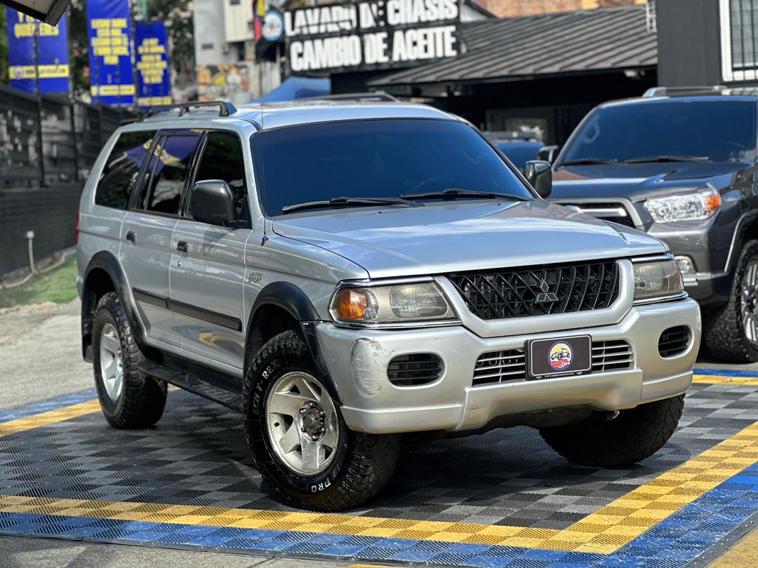 Mitsubishi Montero Sport Gls 2003 Plata