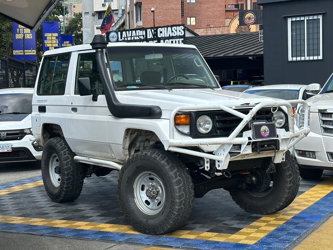 Toyota Machito 2009 Blanco