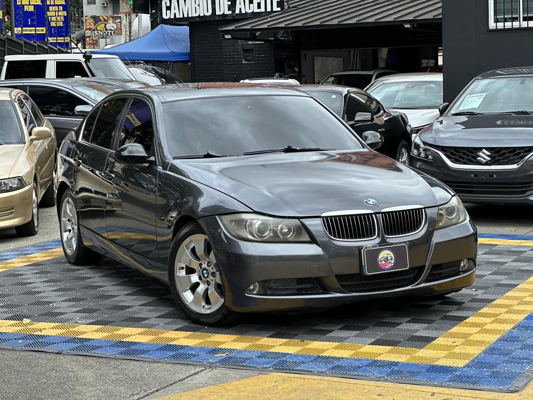BMW 325L 2008 Gris