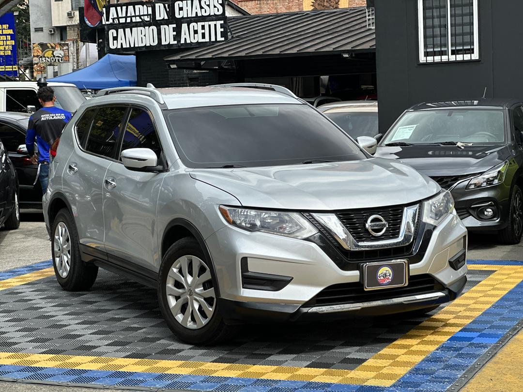 Nissan Rouge 2017 Plata