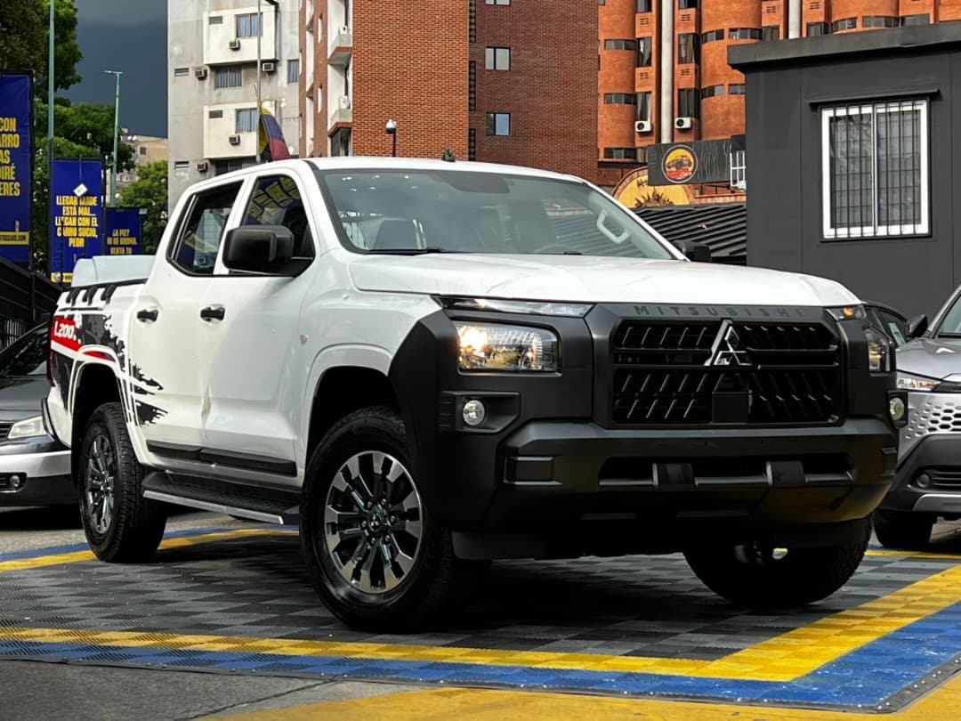 MITSUBISHI L200 2026 Blanco