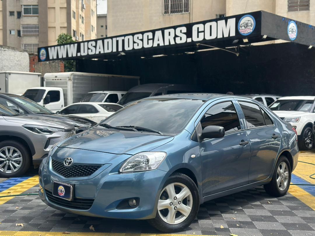 Toyota Yaris 2011 Azul