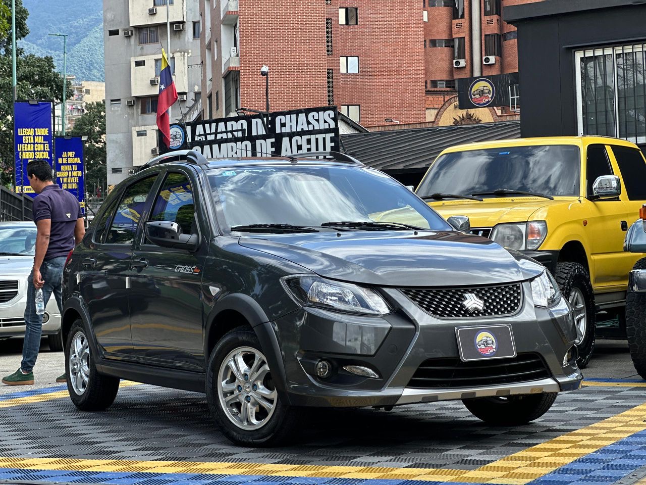 SAIPA CROSS QUIK 2025 Gris