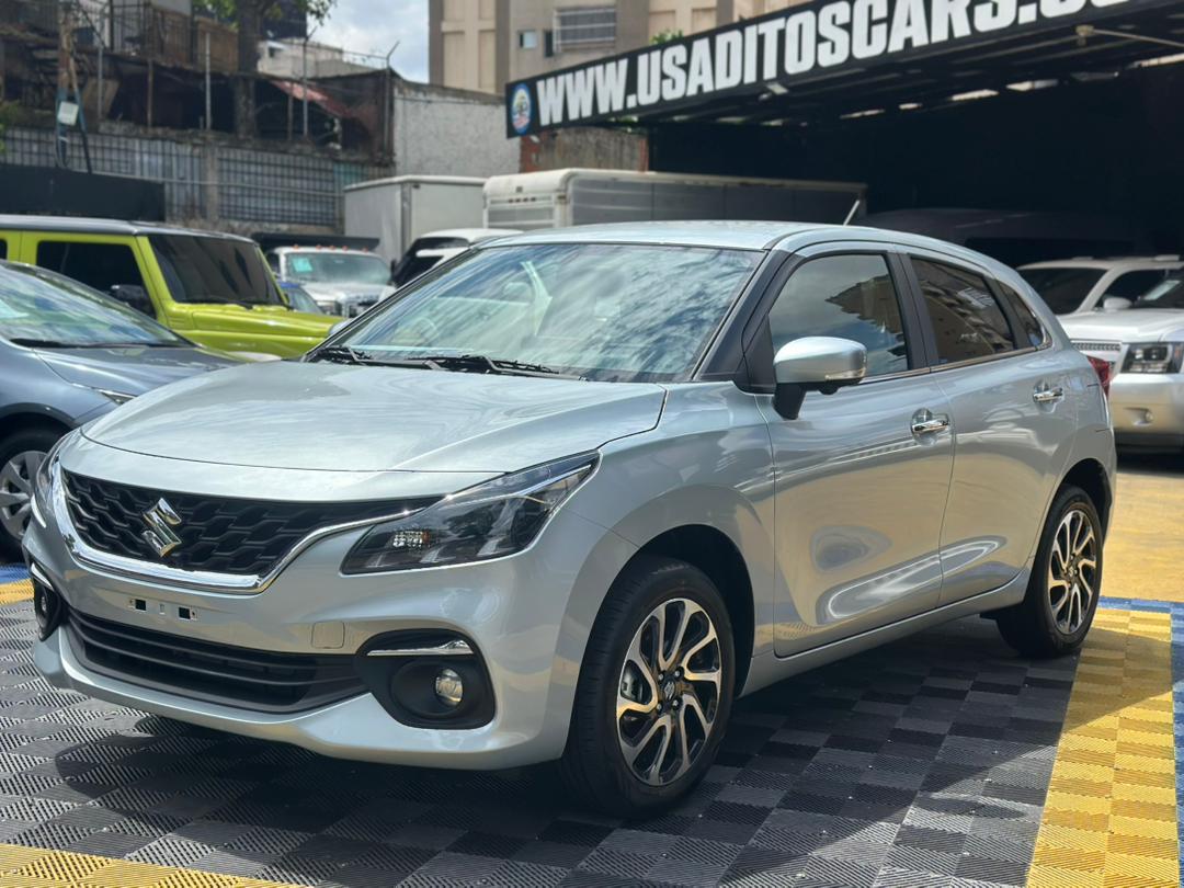 Suzuki Baleno 2026 Gris
