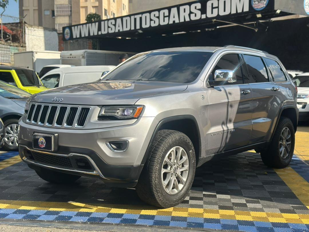Jeep Gran Cherokee límited 4G 2013 Plata