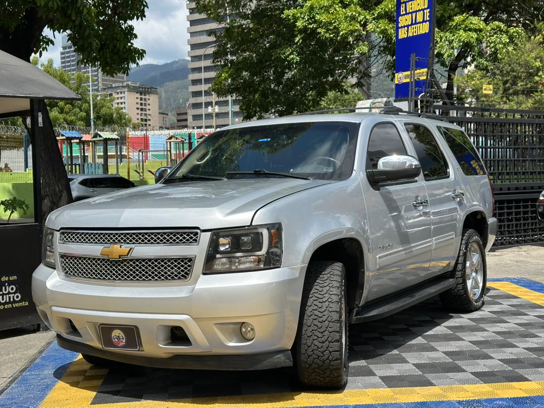 CHEVROLET TAHOE LTZ 2013 PLATA