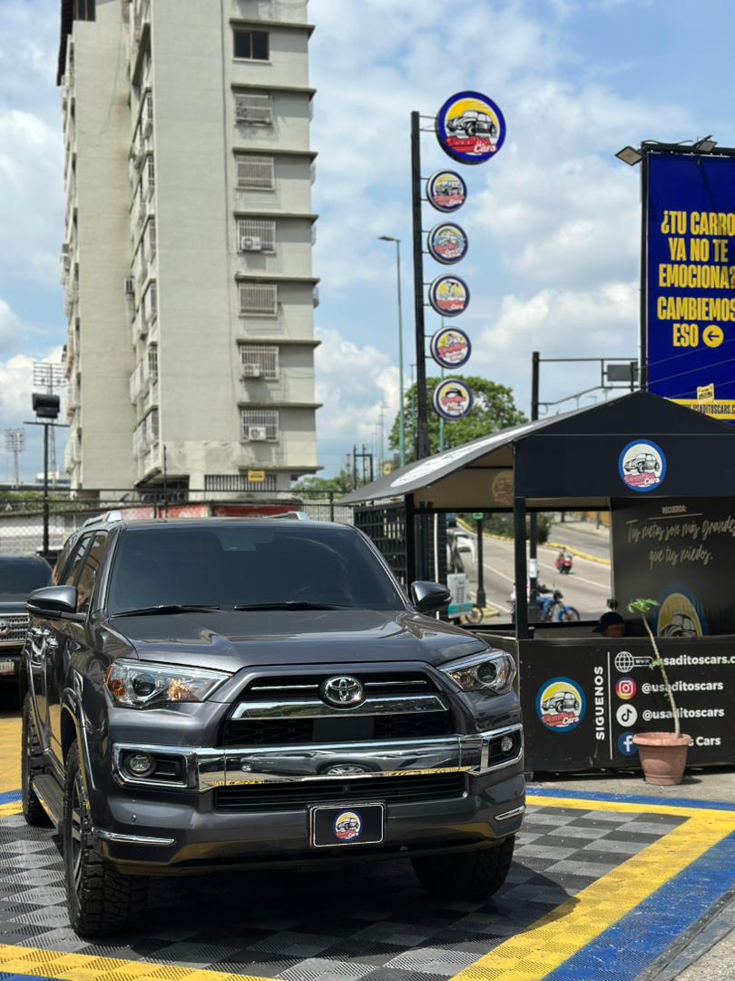 Toyota 4runner límited 2023 Plata