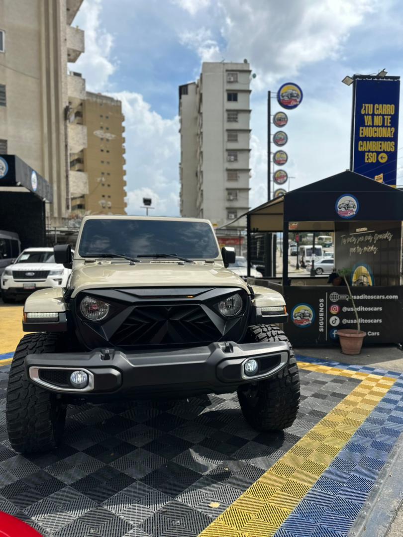 Jeep Gladiator 2022 Beige