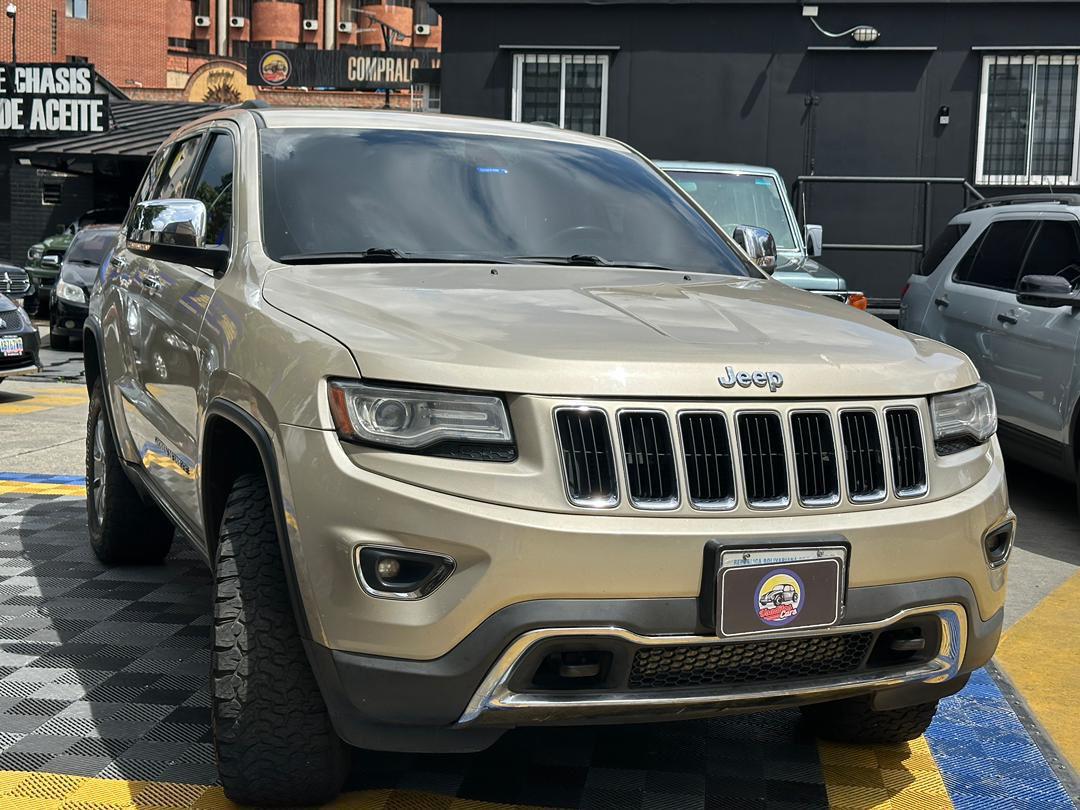 JEEP GRAND CHEROKEE 4G PLUS 2013 BEIGE