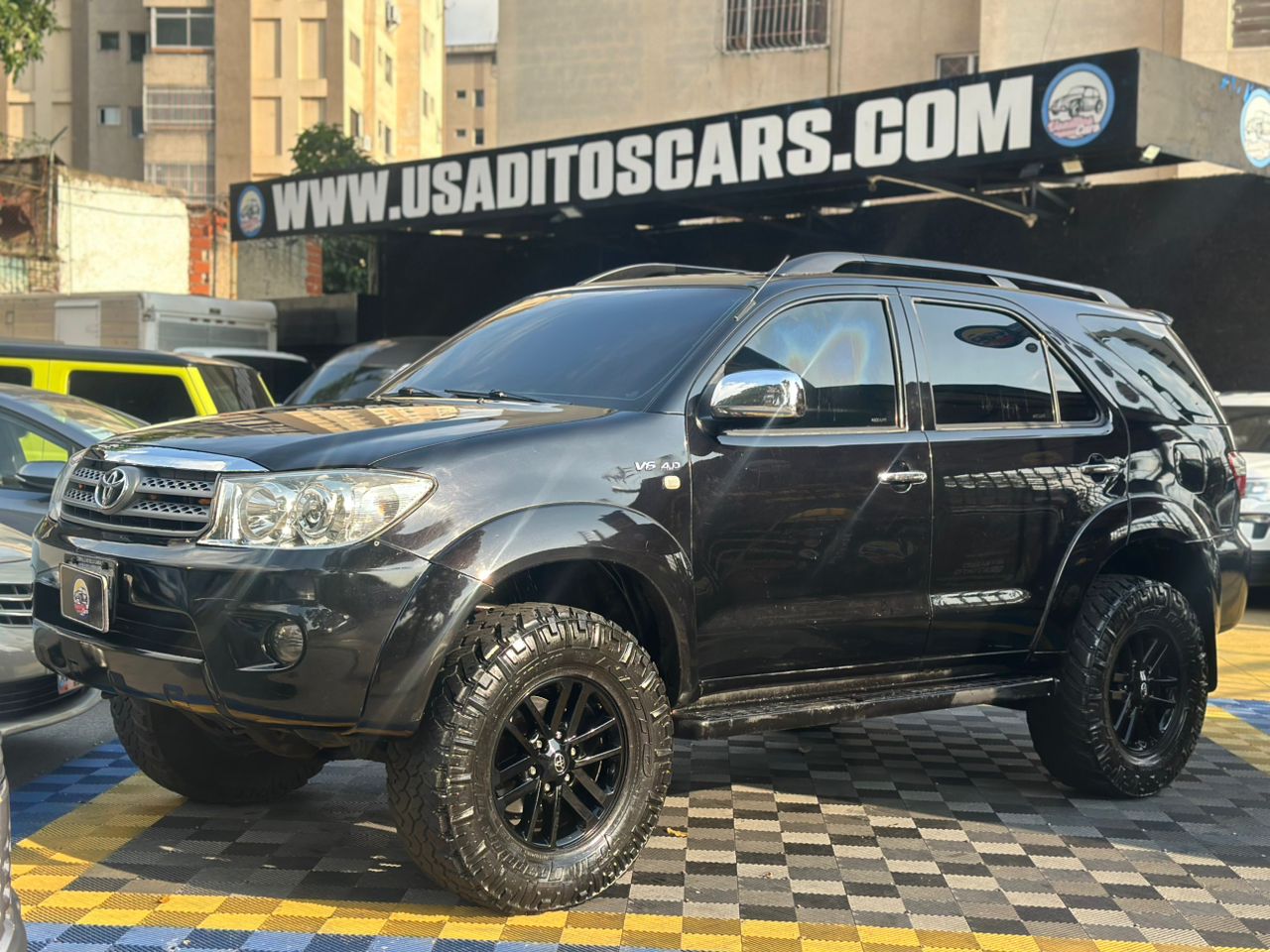 TOYOTA FORTUNER SR 2010 NEGRO