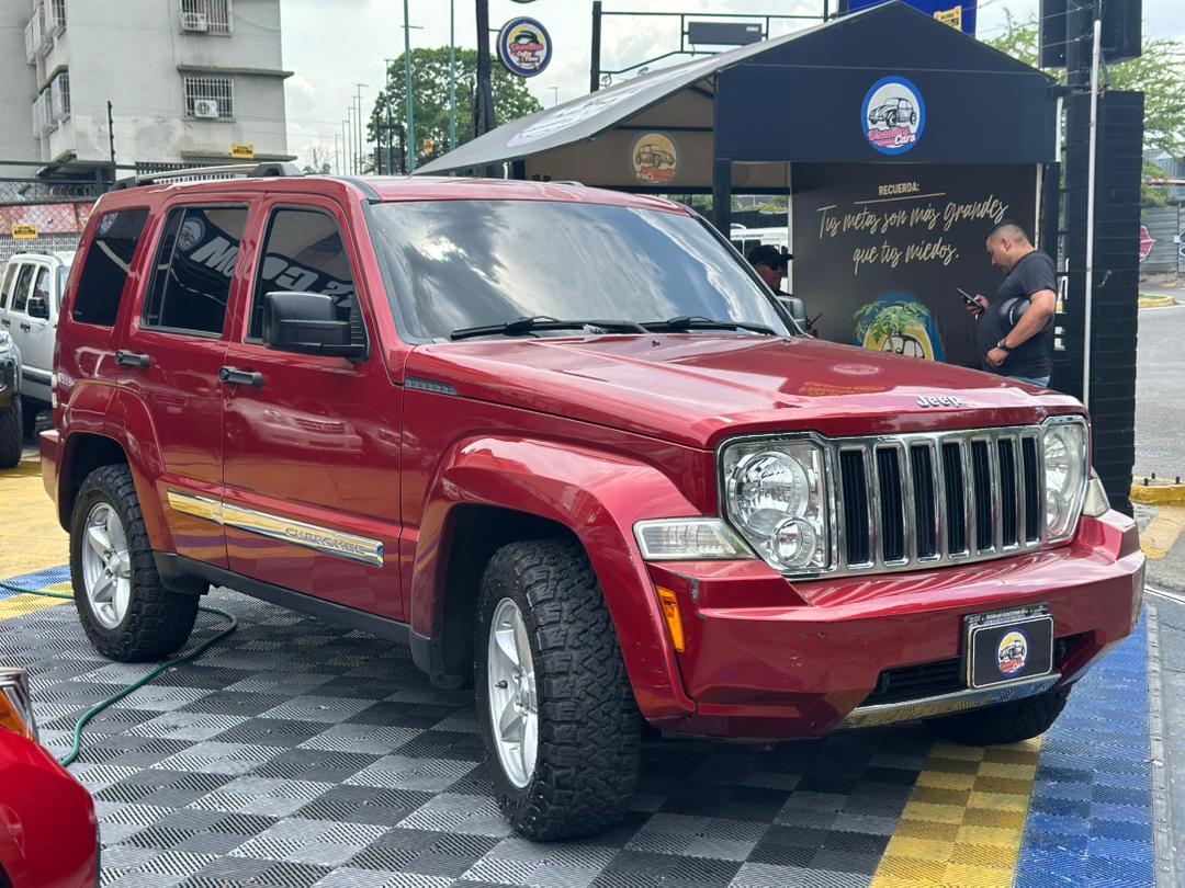JEEP CHEROKEE KK 2010 Roja