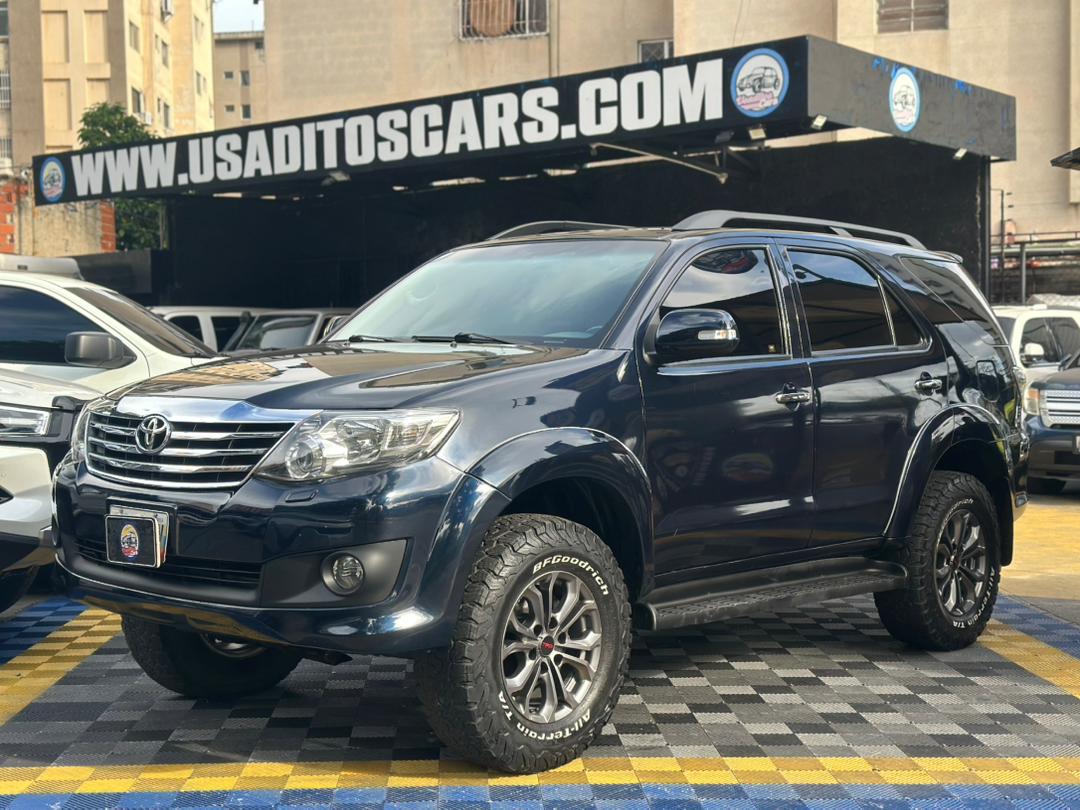 Toyota Fortuner SR 2013 Azul