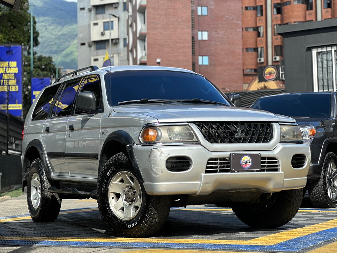 Mitsubishi Montero Sport Gls 2003 Plata
