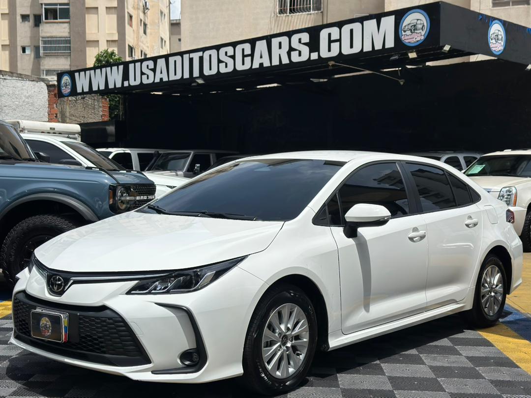Toyota Corolla Versión pioneer 2025 Blanco