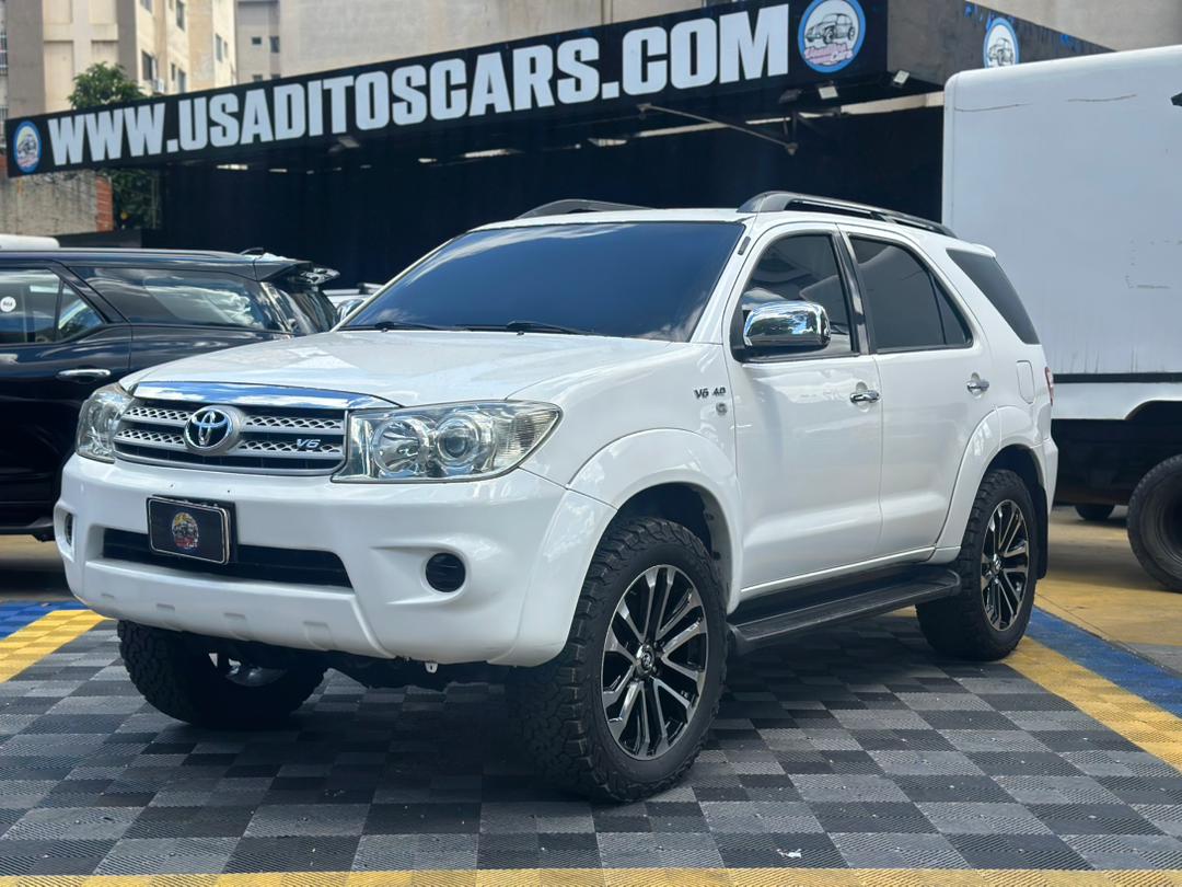 Toyota Fortuner sr 2009 Blanca