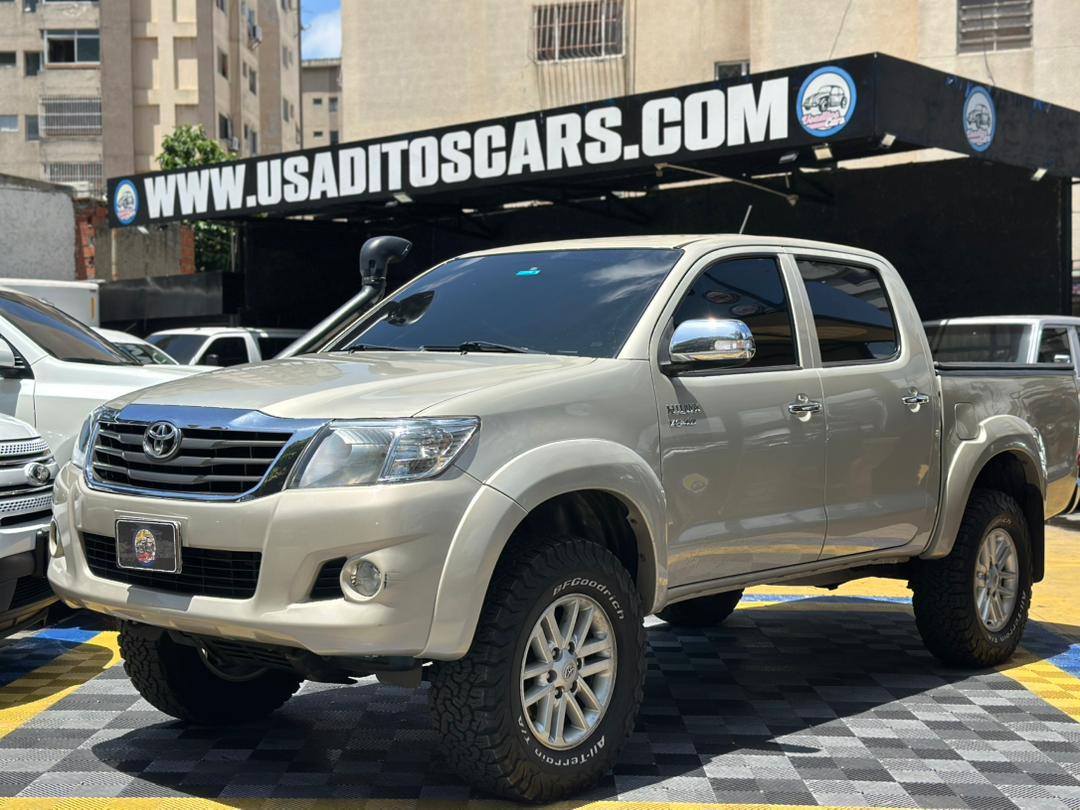 Toyota Hilux kavak 2012 Beige