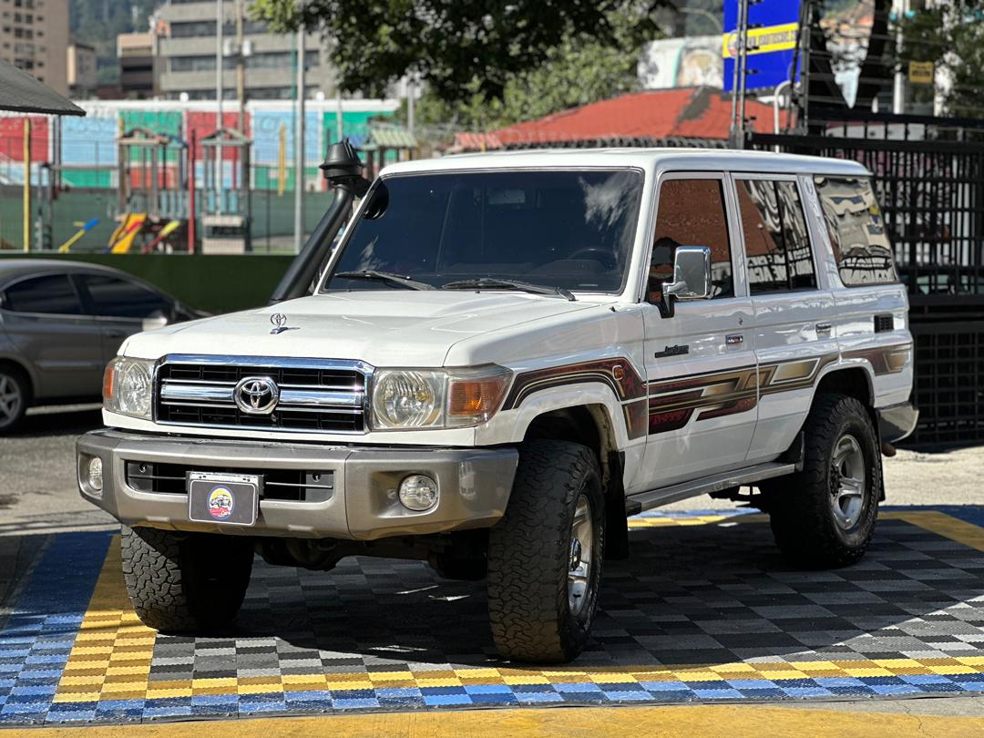 Toyota Machito 2012 Blanco