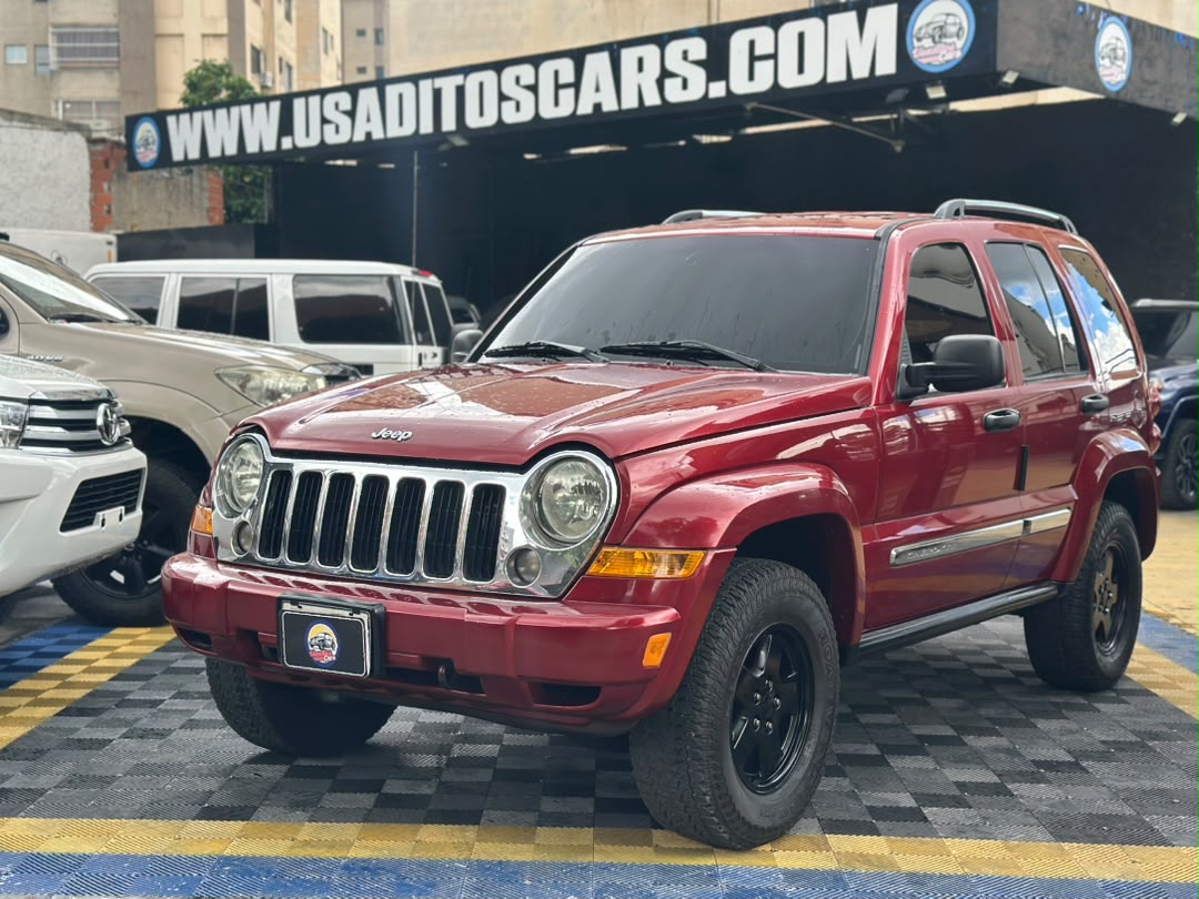 Jeep Cheroke limited liberty 2007 Rojo