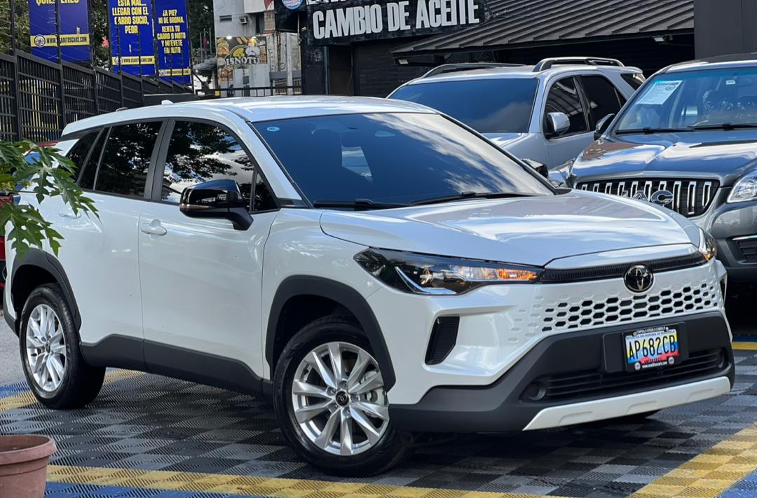 TOYOTA COROLLA CROSS 2025 Blanco
