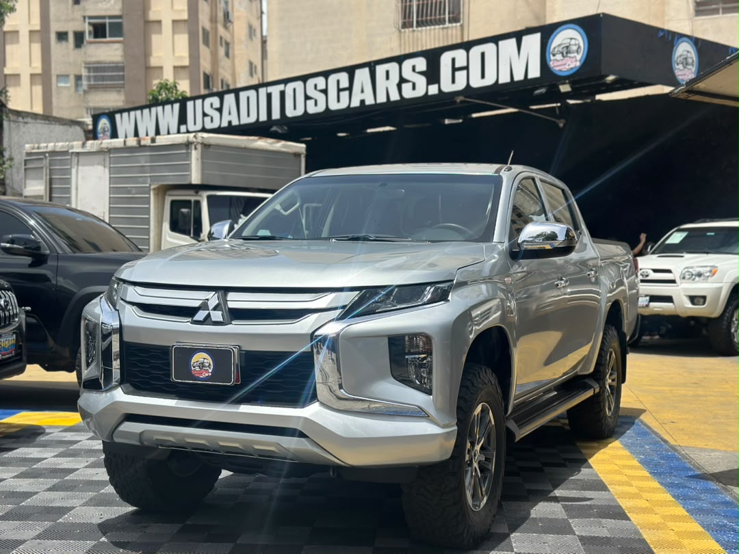 MITSUBISHI L200 2023 PLATA