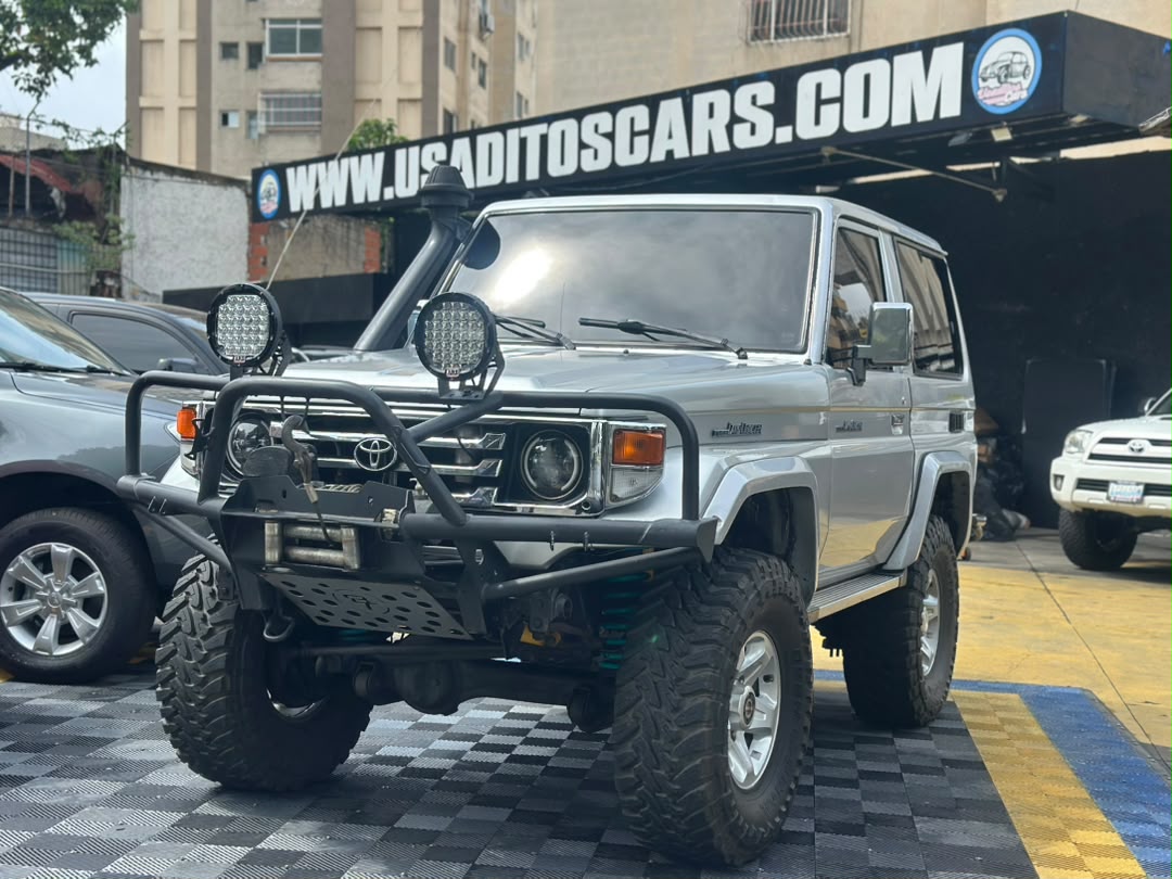Toyota Machito 2006 Plata
