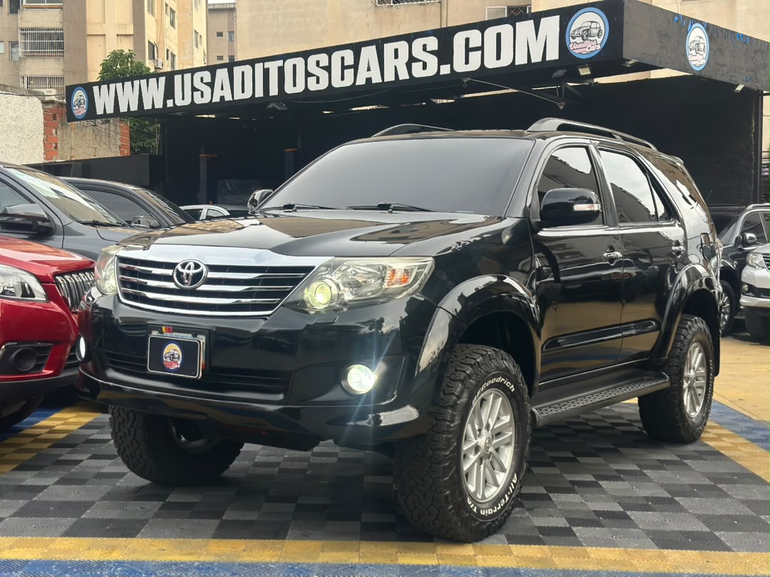 Toyota Fortuner sr 2013 Negro