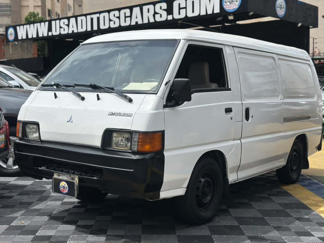 Mitsubishi L300 2014 Blanco