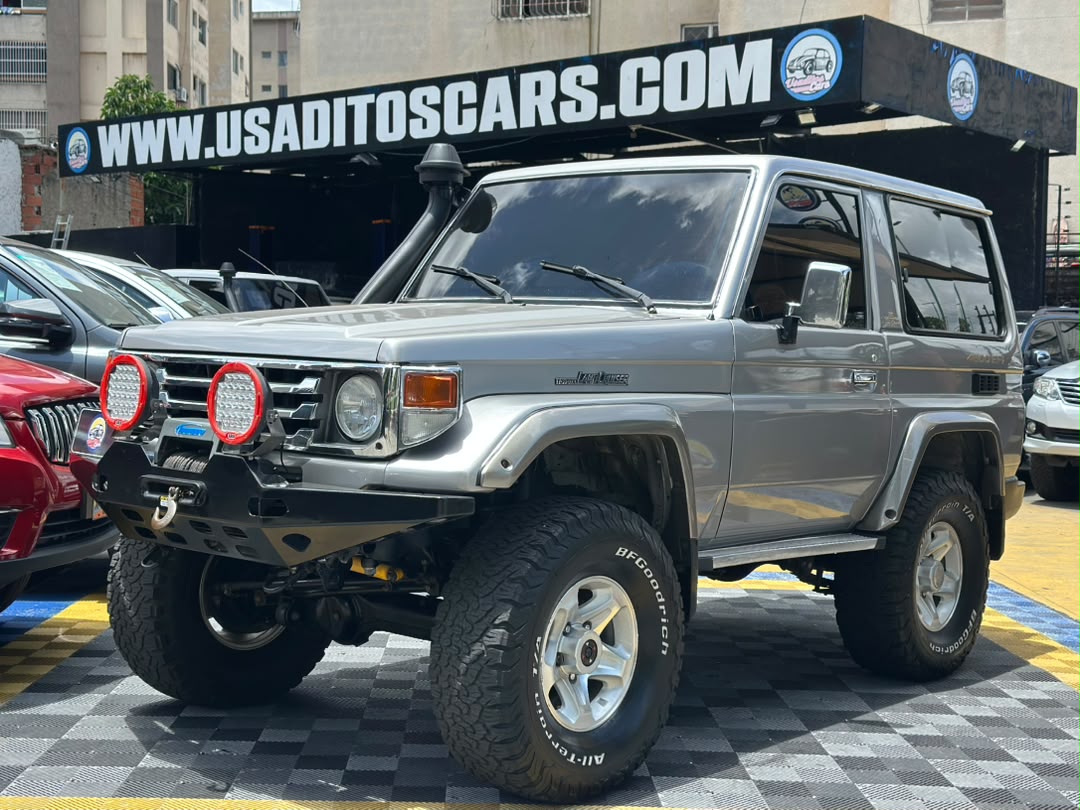 TOYOTA LAND CRUISER 50Th 2007 GRIS