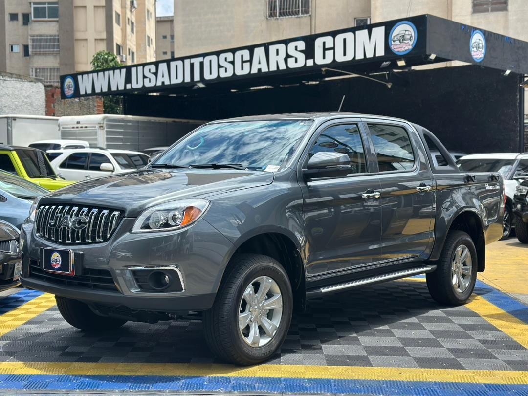 Jac T6 LA VENEZOLANA 2026 Gris