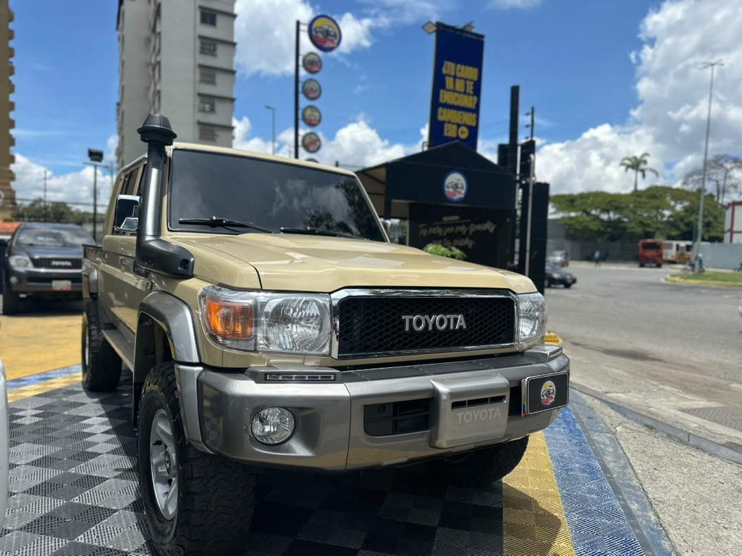 Toyota Hembrita 2022 Beige
