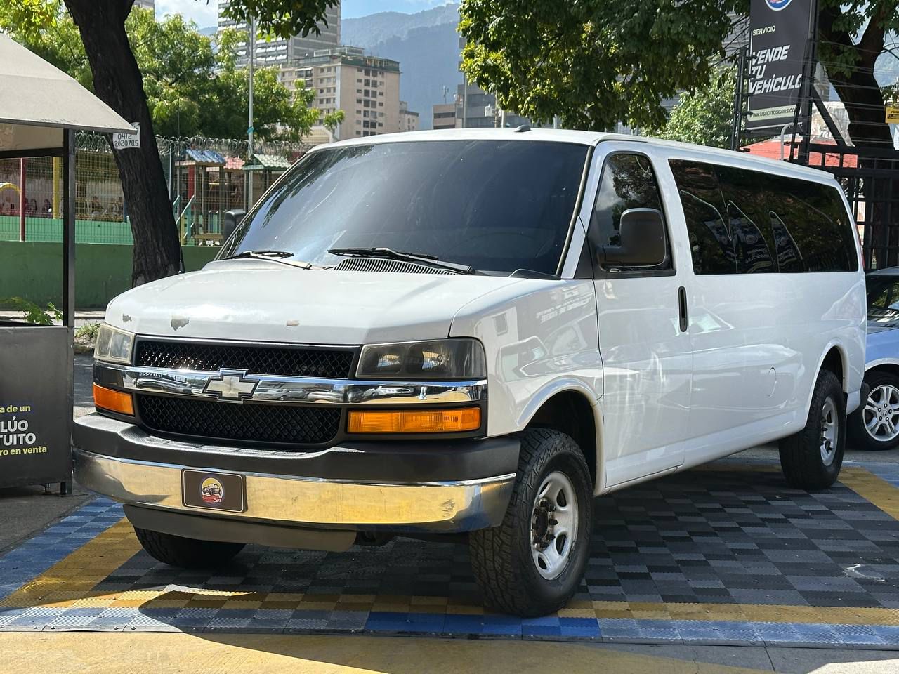 CHEVROLET EXPRESS 2011 BLANCO