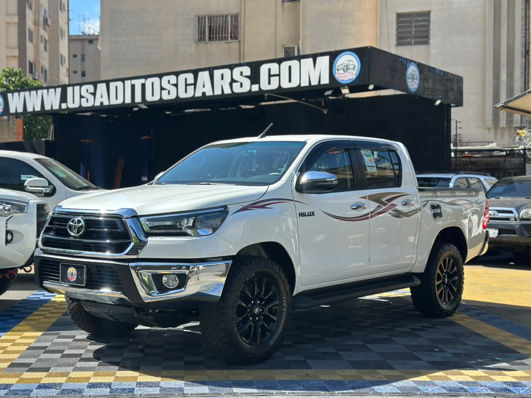 Toyota Hilux Sr5 2026 Blanco
