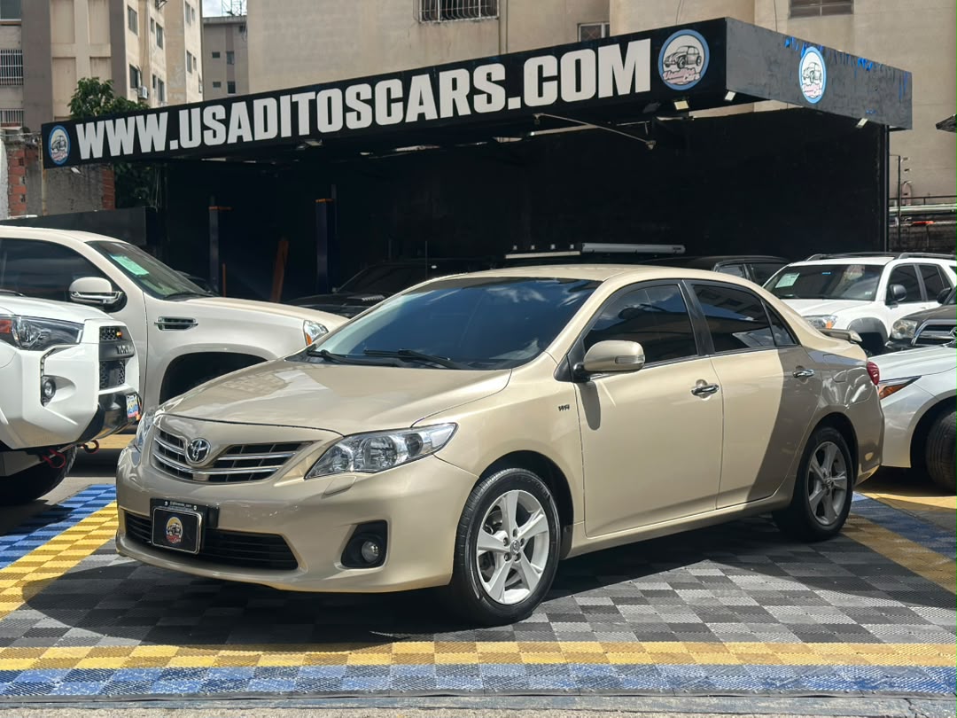 Toyota Corolla GLI 2014 Beige