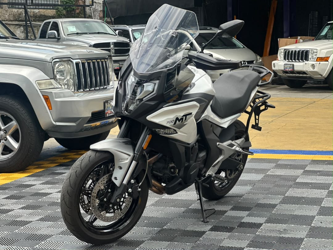 Cfmoto 700mt 2025 Blanco