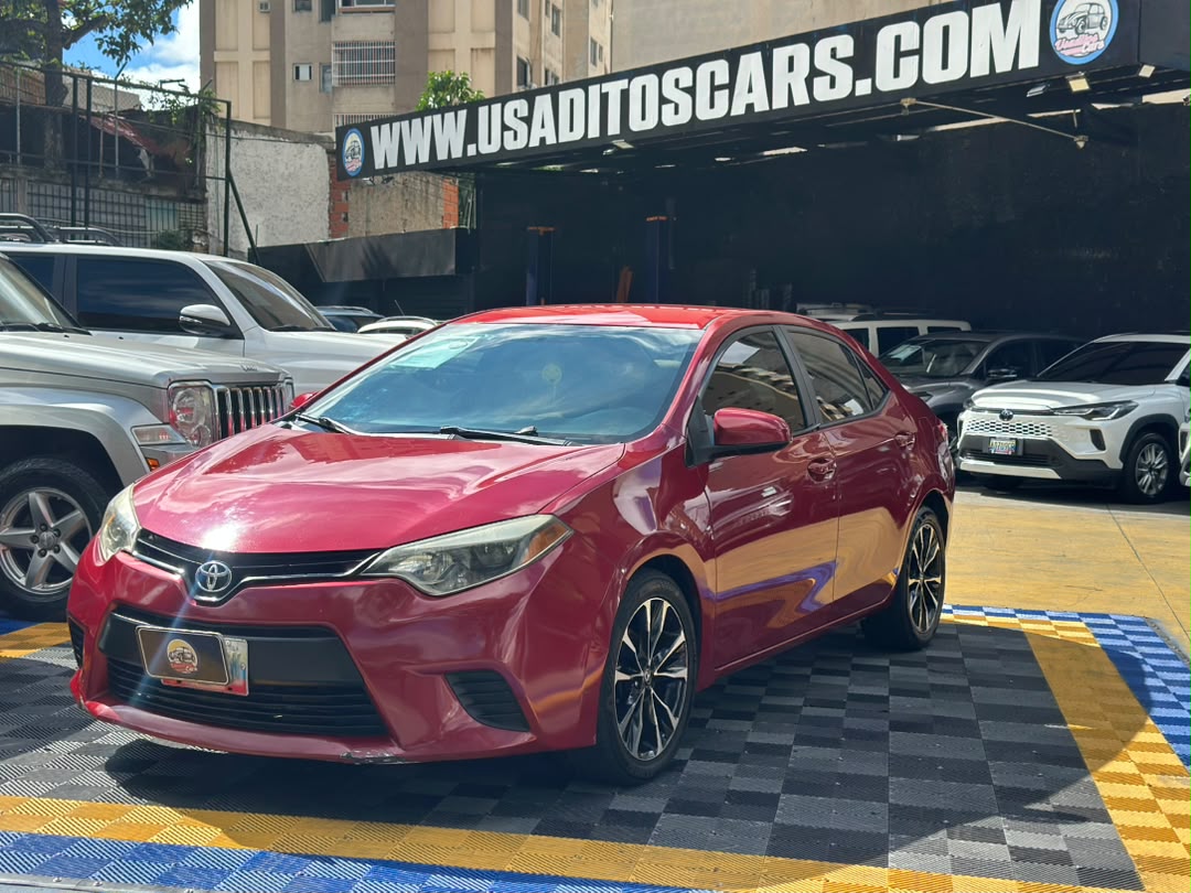 Toyota Corolla LE 2014 Rojo